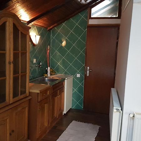 Lira Inn Ni Exteriér fotografie