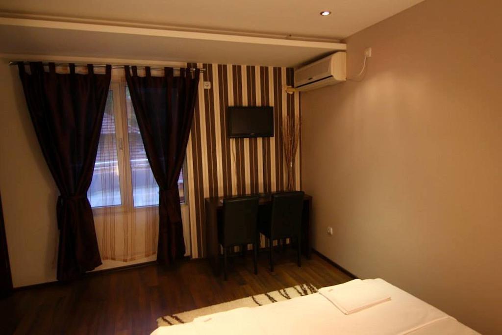 Lira Inn Ni Pokoj fotografie