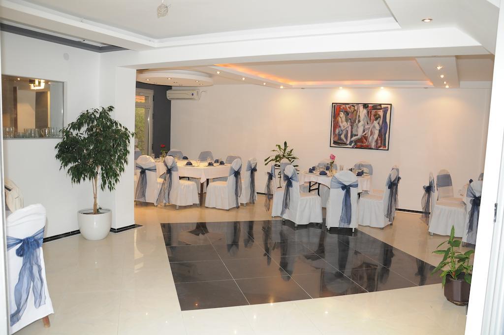 Lira Inn Ni Exteriér fotografie