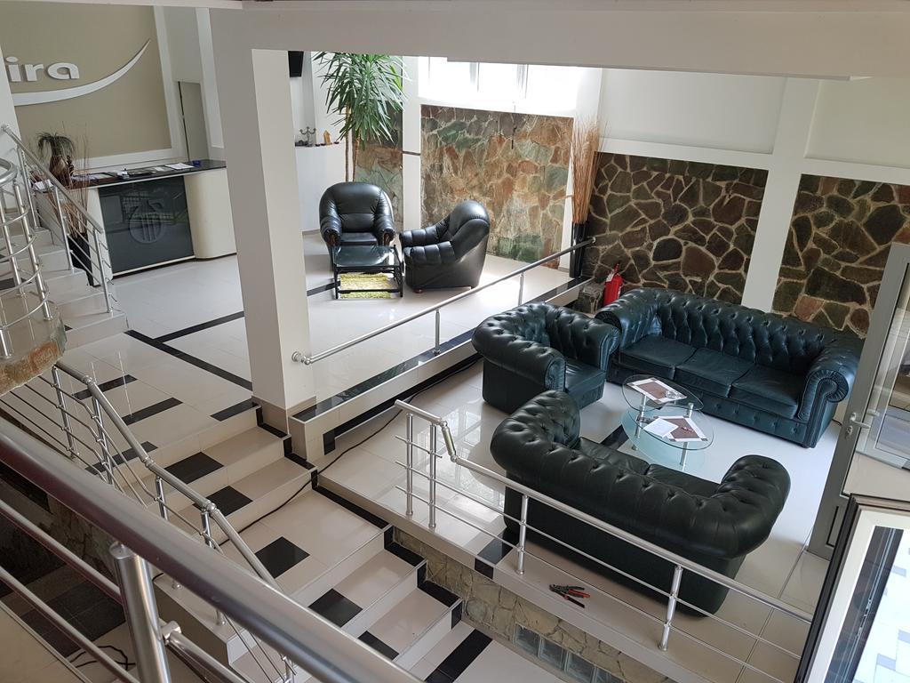 Lira Inn Ni Exteriér fotografie