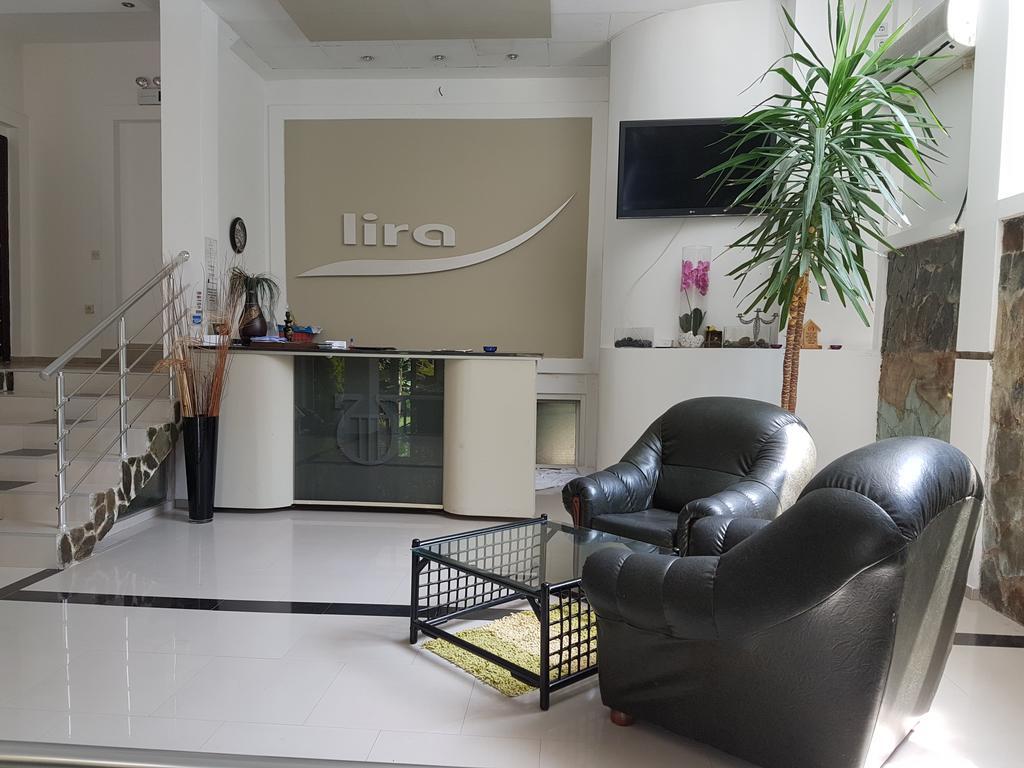 Lira Inn Ni Exteriér fotografie